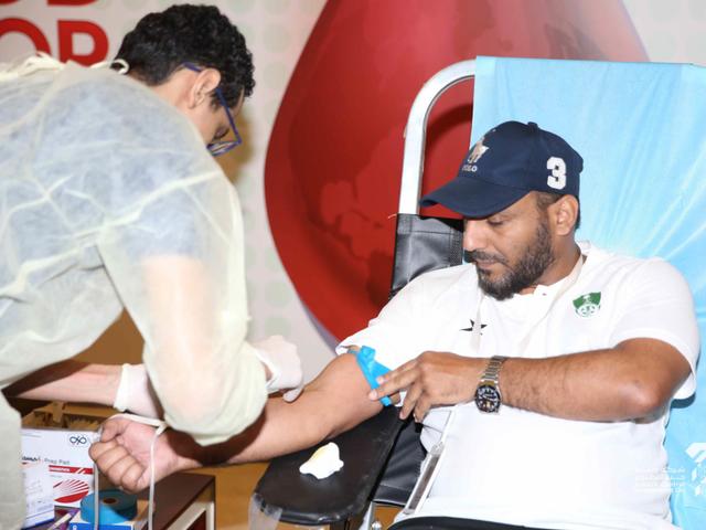 Al-Ahli Employees Contribute to the Blood Donation Campaign