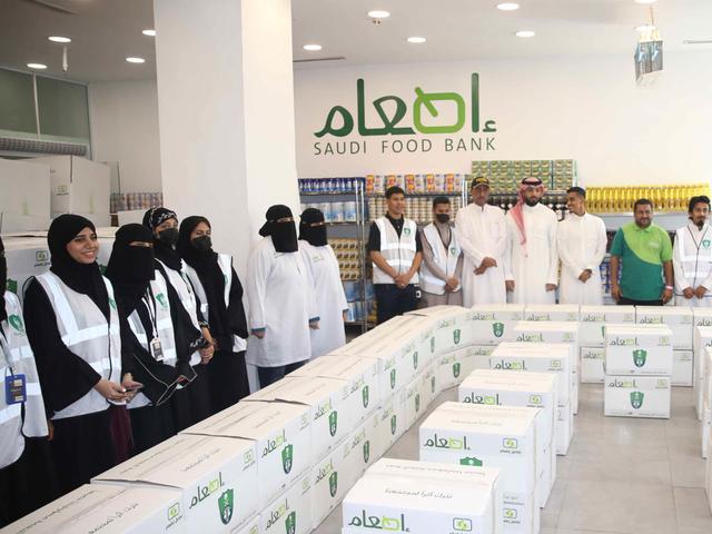 300 Families Benefit from Al-Ahli’s “Ramadan Basket”